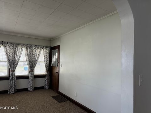 Tiny photo for 427 N Locust Street, Oak Harbor, OH 43449 (MLS # 10005118)