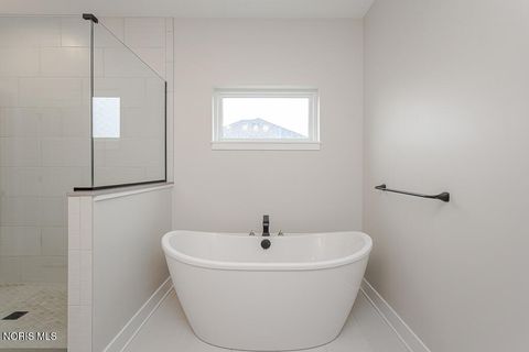 Tiny photo for 6250 Pimlico Road, Whitehouse, OH 43571 (MLS # 10005120)