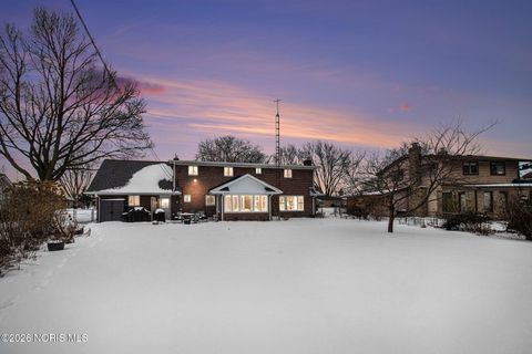 Tiny photo for 2925 Capri Drive, Toledo, OH 43611 (MLS # 10003855)