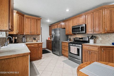 Tiny photo for 2925 Capri Drive, Toledo, OH 43611 (MLS # 10003855)