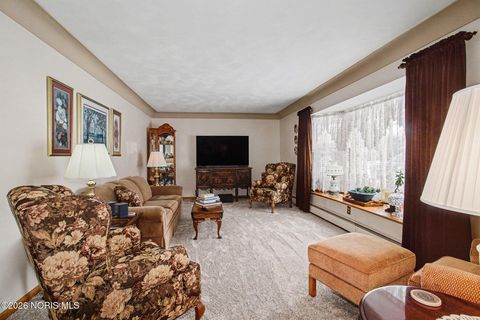 Tiny photo for 2925 Capri Drive, Toledo, OH 43611 (MLS # 10003855)