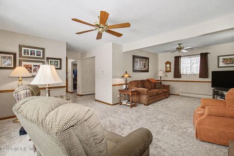 Tiny photo for 2925 Capri Drive, Toledo, OH 43611 (MLS # 10003855)