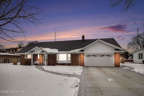 Tiny photo for 2925 Capri Drive, Toledo, OH 43611 (MLS # 10003855)