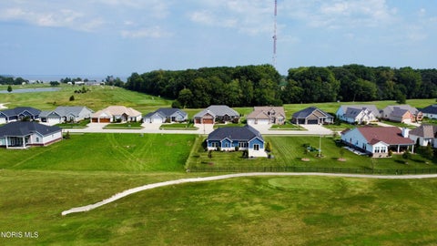 Tiny photo for 5572 Eagles Landing Drive, Oregon, OH 43616 (MLS # 10012980)