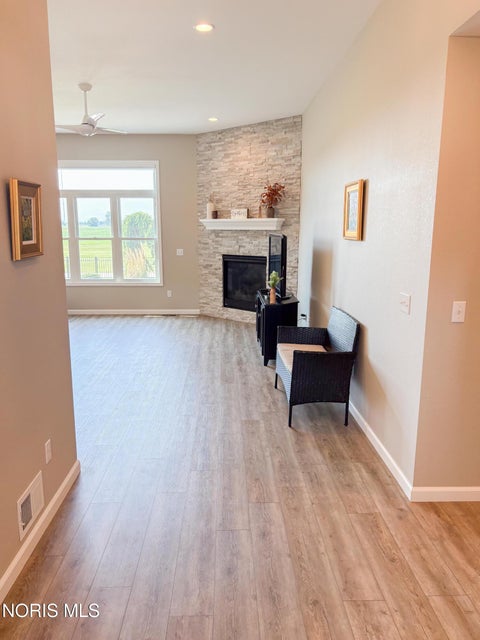 Tiny photo for 5572 Eagles Landing Drive, Oregon, OH 43616 (MLS # 10012980)