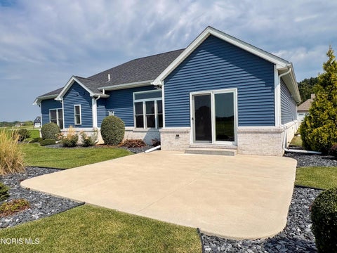 Tiny photo for 5572 Eagles Landing Drive, Oregon, OH 43616 (MLS # 10012980)