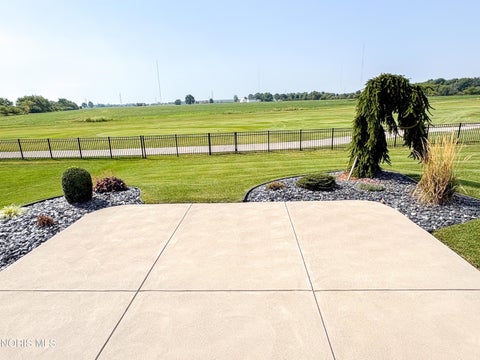 Tiny photo for 5572 Eagles Landing Drive, Oregon, OH 43616 (MLS # 10012980)
