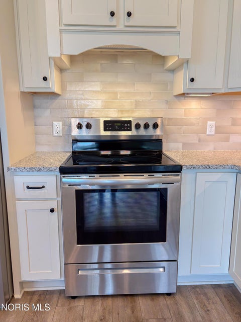 Tiny photo for 5572 Eagles Landing Drive, Oregon, OH 43616 (MLS # 10012980)