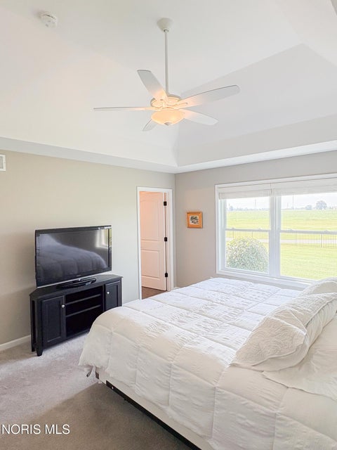 Tiny photo for 5572 Eagles Landing Drive, Oregon, OH 43616 (MLS # 10012980)