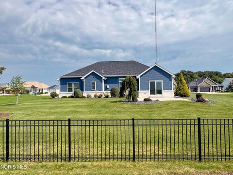 Tiny photo for 5572 Eagles Landing Drive, Oregon, OH 43616 (MLS # 10012980)