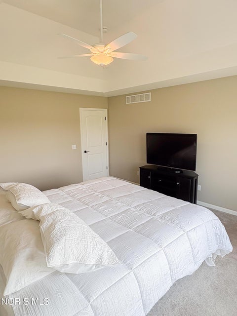 Tiny photo for 5572 Eagles Landing Drive, Oregon, OH 43616 (MLS # 10012980)