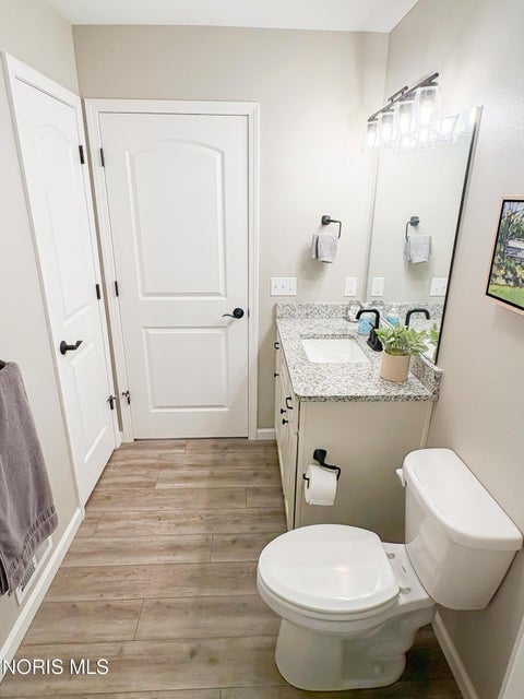 Tiny photo for 5572 Eagles Landing Drive, Oregon, OH 43616 (MLS # 10012980)