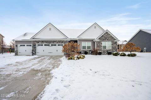 Photo of 10639 Saron Lane, Whitehouse, OH 43571 (MLS # 10001966)