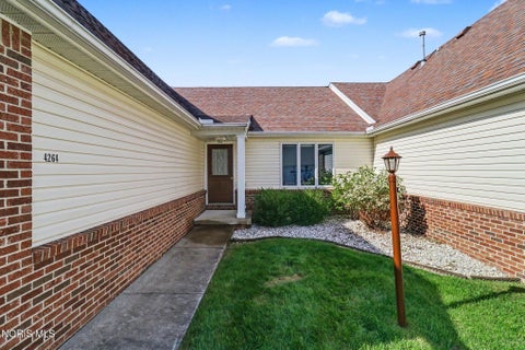 Tiny photo for 4264 Townhouse Drive, Oregon, OH 43616 (MLS # 10014648)
