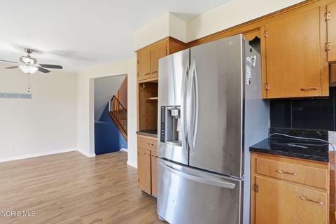 Tiny photo for 415 Glenview Drive, Fostoria, OH 44830 (MLS # 10005762)