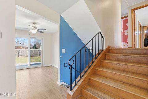 Tiny photo for 415 Glenview Drive, Fostoria, OH 44830 (MLS # 10005762)