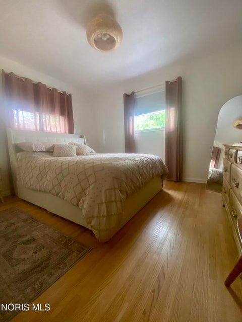 Tiny photo for 4705 Luann Avenue, Toledo, OH 43623 (MLS # 10009334)