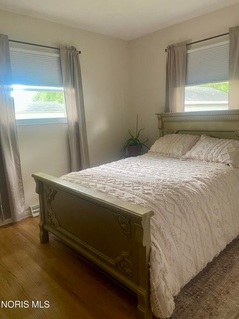 Tiny photo for 4705 Luann Avenue, Toledo, OH 43623 (MLS # 10009334)