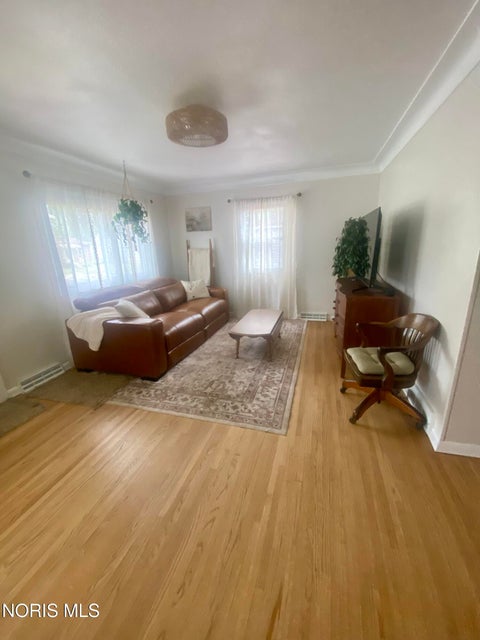 Tiny photo for 4705 Luann Avenue, Toledo, OH 43623 (MLS # 10009334)