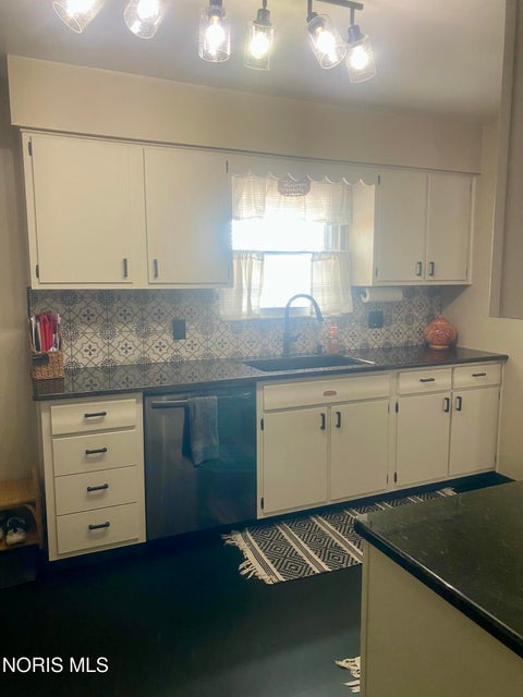 Tiny photo for 4705 Luann Avenue, Toledo, OH 43623 (MLS # 10009334)