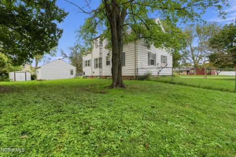 Tiny photo for 931 Eton Road, Toledo, OH 43615 (MLS # 10014631)