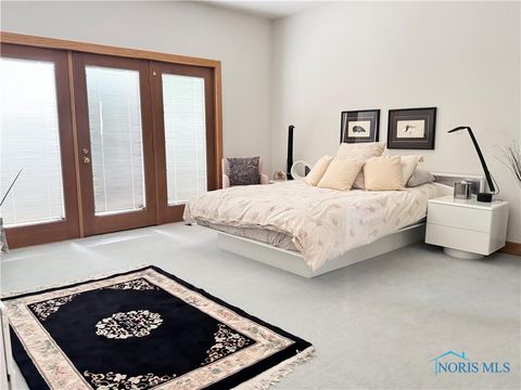 Tiny photo for 322 Dublin Lane, Bryan, OH 43506 (MLS # 10004426)