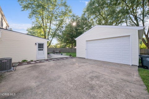 Tiny photo for 150 Birchdale Road, Perrysburg, OH 43551 (MLS # 10012457)