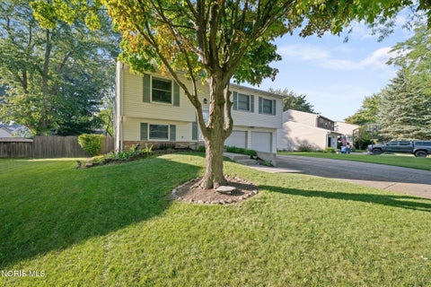 Tiny photo for 150 Birchdale Road, Perrysburg, OH 43551 (MLS # 10012457)