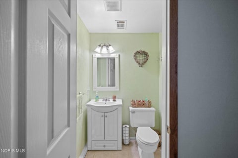 Tiny photo for 150 Birchdale Road, Perrysburg, OH 43551 (MLS # 10012457)