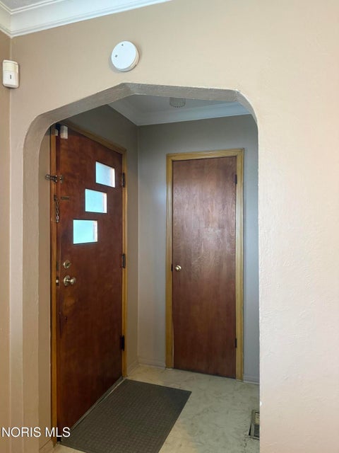 Tiny photo for 2114 Arlington Avenue, Toledo, OH 43609 (MLS # 10013810)