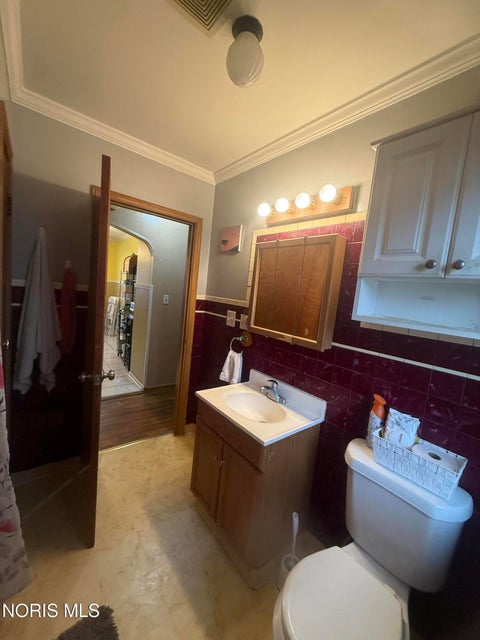 Tiny photo for 2114 Arlington Avenue, Toledo, OH 43609 (MLS # 10013810)