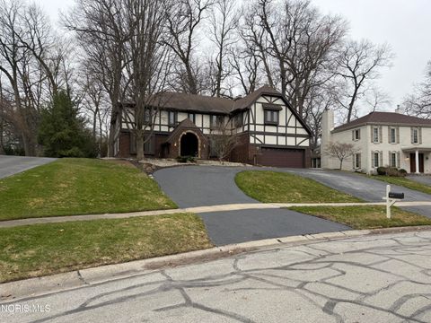 Photo of 5047 Brenden Way, Sylvania, OH 43560 (MLS # 10005414)