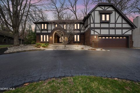 Photo of 5047 Brenden Way, Sylvania, OH 43560 (MLS # 10005414)