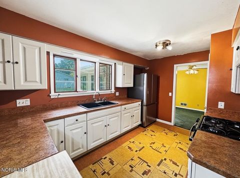 Tiny photo for 5138 Marybrook Drive, Toledo, OH 43615 (MLS # 10009781)