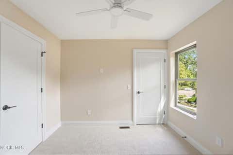 Tiny photo for 550 Monroe Court, Bowling Green, OH 43402 (MLS # 10009105)
