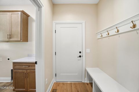 Tiny photo for 550 Monroe Court, Bowling Green, OH 43402 (MLS # 10009105)