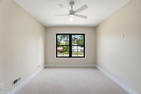 Tiny photo for 550 Monroe Court, Bowling Green, OH 43402 (MLS # 10009105)