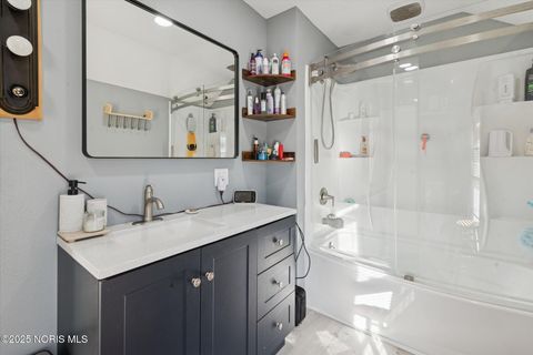 Tiny photo for 524 E Elm Street, Wauseon, OH 43567 (MLS # 10001570)