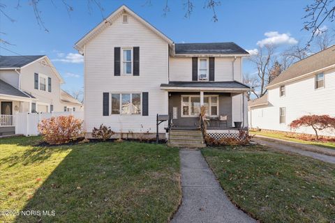 Tiny photo for 524 E Elm Street, Wauseon, OH 43567 (MLS # 10001570)