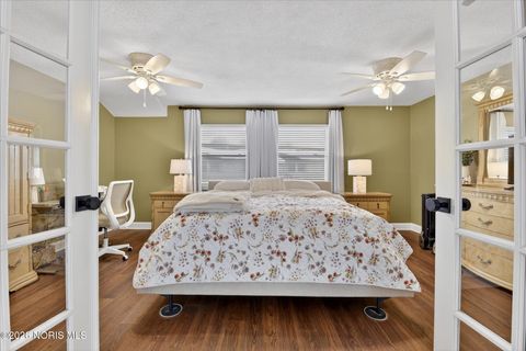 Tiny photo for 6818 Fenwyck Road # 6, Maumee, OH 43537 (MLS # 10003984)