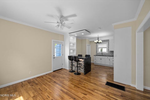 Tiny photo for 421 Columbus Street, Toledo, OH 43611 (MLS # 10009067)