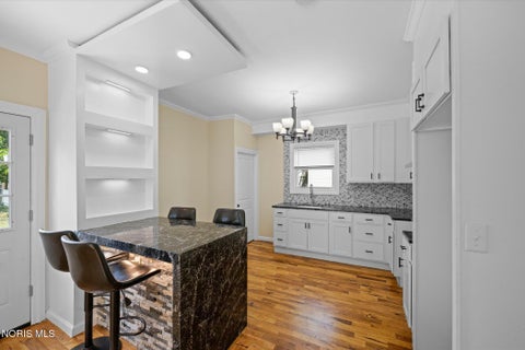 Tiny photo for 421 Columbus Street, Toledo, OH 43611 (MLS # 10009067)