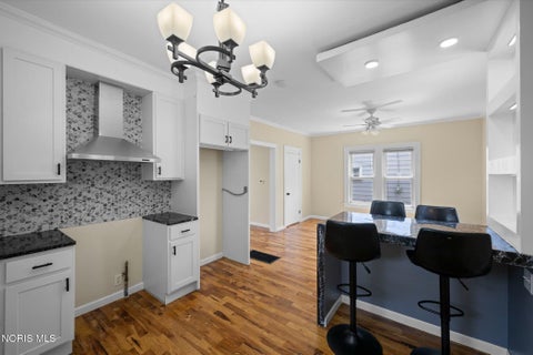 Tiny photo for 421 Columbus Street, Toledo, OH 43611 (MLS # 10009067)