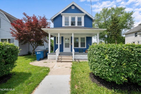 Tiny photo for 421 Columbus Street, Toledo, OH 43611 (MLS # 10009067)