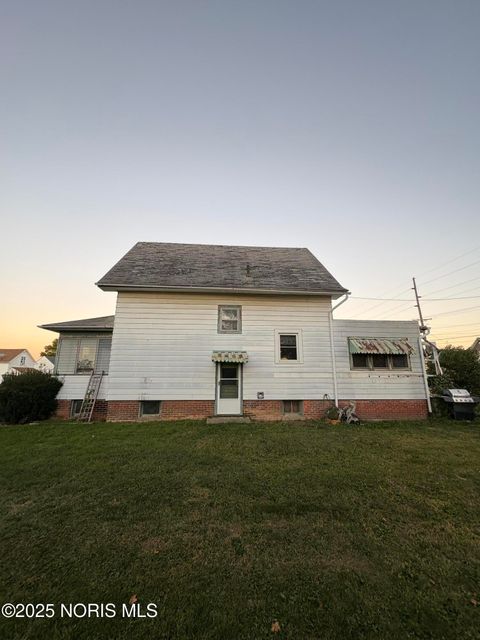 Tiny photo for 403 W Sugar Street, Leipsic, OH 45856 (MLS # 10000403)