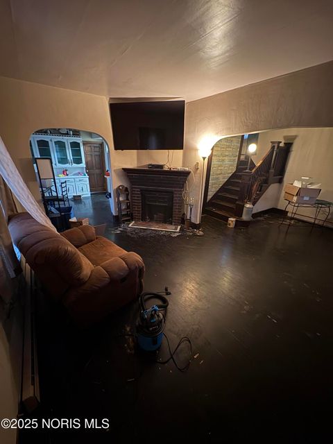 Tiny photo for 403 W Sugar Street, Leipsic, OH 45856 (MLS # 10000403)