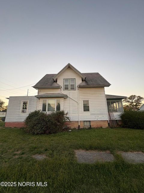 Tiny photo for 403 W Sugar Street, Leipsic, OH 45856 (MLS # 10000403)