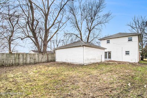 Tiny photo for 5848 Dalton Road, Toledo, OH 43612 (MLS # 10001984)
