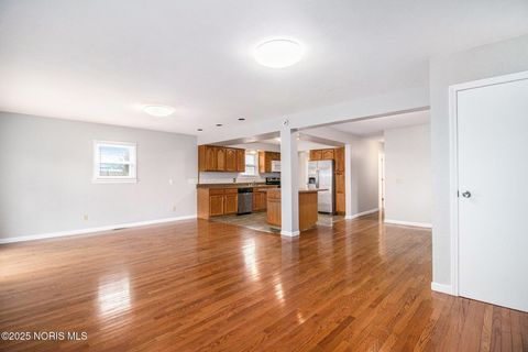 Tiny photo for 5848 Dalton Road, Toledo, OH 43612 (MLS # 10001984)