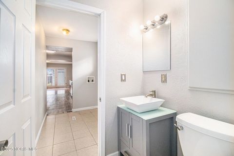 Tiny photo for 5848 Dalton Road, Toledo, OH 43612 (MLS # 10001984)